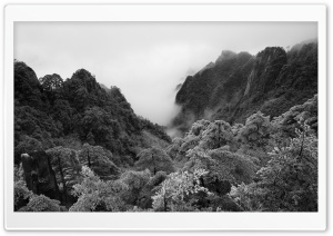 Cloud Sea Over Huangshan Mountains China 4K UHD Wallpaper for Widescreen and UltraWide Desktop, UltraHD TV, Smartphone, Tablet