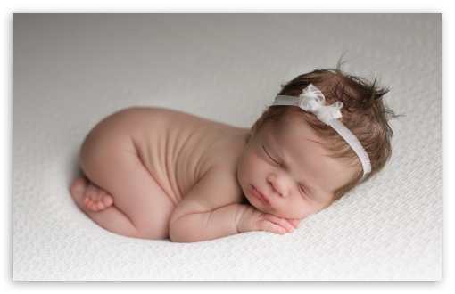 Cute Newborn Baby Girl Background Ultra Hd Desktop Wallpaper For 4k Uhd Tv Widescreen Ultrawide Laptop Tablet Smartphone - Cute New Born Baby Girl Hd Wallpaper