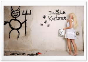 Daniela Katzenberger Painting Ultra HD Wallpaper for 4K UHD Widescreen desktop, tablet & smartphone