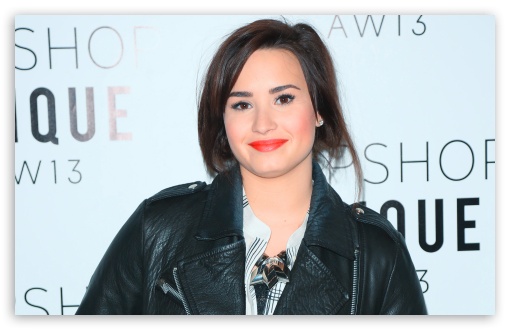 Demi Lovato UltraHD Wallpaper for Widescreen 16:10 ;