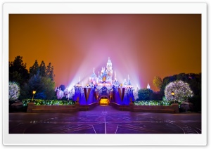 Disneyland Castle Christmas Ultra HD Wallpaper for 4K UHD Widescreen desktop, tablet & smartphone