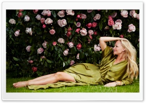 Emma Bunton & Roses Ultra HD Wallpaper for 4K UHD Widescreen desktop, tablet & smartphone