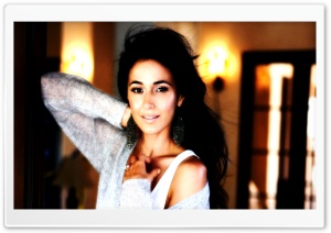 Emmanuelle Chirqui 4K UHD Wallpaper for Widescreen and UltraWide Desktop, UltraHD TV, Smartphone, Tablet