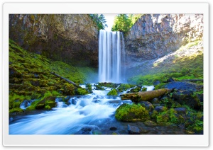 Falling Water Ultra HD Wallpaper for 4K UHD Widescreen desktop, tablet & smartphone