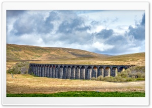 Famous Ribblehead Viaduct Yorkshire Ultra HD Wallpaper for 4K UHD Widescreen desktop, tablet & smartphone