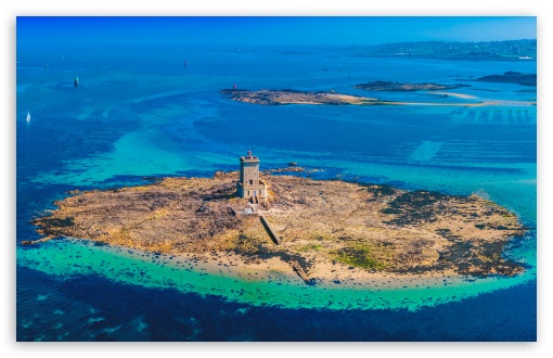 Finistere Brittany Black Isle Lighthouse Drone Seascape UltraHD Wallpaper for UHD 16:9 ; HD 16:9 ; UltraWide 21:9 24:10 32:9 32:10 ; Widescreen 16:10 ; Dual 16:10 16:9 ; Triple 16:10 16:9 ;