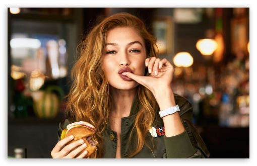 Gigi Hadid enjoying a delicious Burger UltraHD Wallpaper for UHD 16:9 ; HD 16:9 ; UltraWide 21:9 24:10 32:9 32:10 ; Widescreen 16:10 5:3 ; Fullscreen 4:3 5:4 3:2 ; Tablet 1:1 ; Mobile 9:16 10:16 2:3 3:4 ; Dual 16:10 5:3 16:9 4:3 5:4 3:2 ;