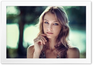 girl 4K UHD Wallpaper for Widescreen and UltraWide Desktop, UltraHD TV, Smartphone, Tablet