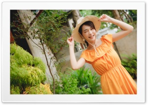 girl 4K UHD Wallpaper for Widescreen and UltraWide Desktop, UltraHD TV, Smartphone, Tablet
