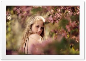 Girls Final 047 Ultra HD Wallpaper for 4K UHD Widescreen desktop, tablet & smartphone