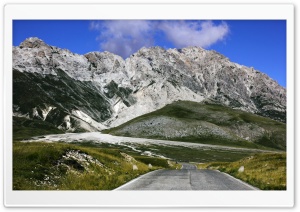 Gran Sasso D'italia Ultra HD Wallpaper for 4K UHD Widescreen desktop, tablet & smartphone