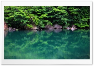Green Volcanic Lake, Japan 4K UHD Wallpaper for Widescreen and UltraWide Desktop, UltraHD TV, Smartphone, Tablet