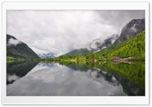 Grundlsee Lake, Austria Ultra HD Wallpaper for 4K UHD Widescreen desktop, tablet & smartphone