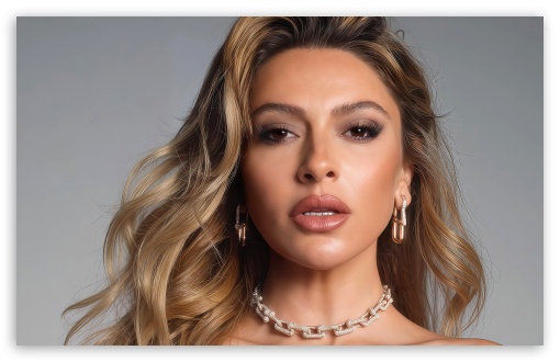 Hadise 4k 2025 B UltraHD Wallpaper for UHD 16:9 ; HD 16:9 ; Widescreen 16:10 5:3 ;