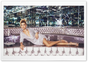 Hailey Bieber Glamorous 4K UHD Wallpaper for Widescreen and UltraWide Desktop, UltraHD TV, Smartphone, Tablet