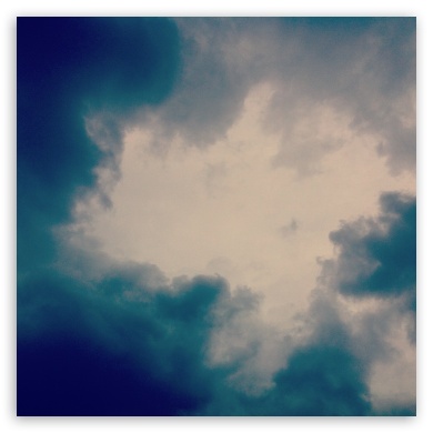 Heart in the sky UltraHD Wallpaper for Tablet 1:1 ;