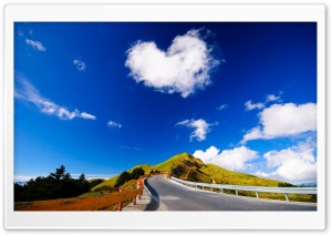 Heart Shaped Cloud Ultra HD Wallpaper for 4K UHD Widescreen desktop, tablet & smartphone