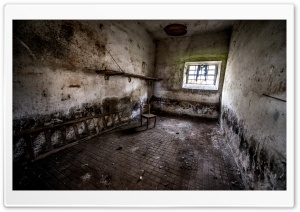 Horror chair 4K UHD Wallpaper for Widescreen and UltraWide Desktop, UltraHD TV, Smartphone, Tablet