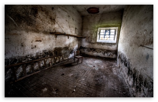 Horror chair UltraHD Wallpaper for HD 16:9 ; Widescreen 16:10 5:3 ; Fullscreen 4:3 5:4 3:2 ; Tablet 1:1 ;