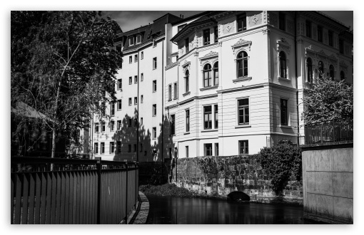 House by Water UltraHD Wallpaper for UHD 16:9 ; HD 16:9 ; UltraWide 32:9 32:10 ; Widescreen 16:10 5:3 ; Fullscreen 4:3 5:4 3:2 ; Tablet 1:1 ; Dual 16:10 5:3 16:9 4:3 ;