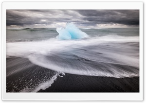 Icelands famous Diamond Beach Ultra HD Wallpaper for 4K UHD Widescreen desktop, tablet & smartphone