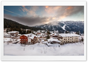 Italia Alps Winter Village Ultra HD Wallpaper for 4K UHD Widescreen desktop, tablet & smartphone