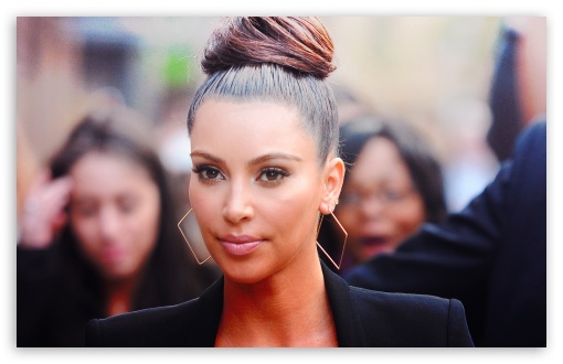 Kim Kardashian UltraHD Wallpaper for Widescreen 16:10 ;