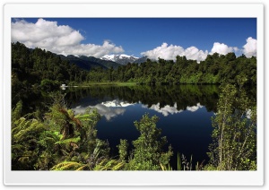 Lake Mapourika, New Zealand Ultra HD Wallpaper for 4K UHD Widescreen desktop, tablet & smartphone