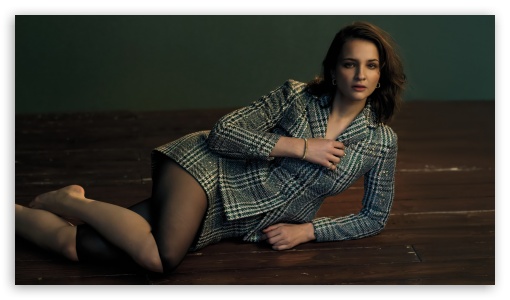 Lisa Vicari For Vestal Magazine 2026 UltraHD Wallpaper for UHD 16:9 ; HD 16:9 ;