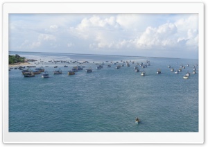 Lonely Beach 4K UHD Wallpaper for Widescreen and UltraWide Desktop, UltraHD TV, Smartphone, Tablet