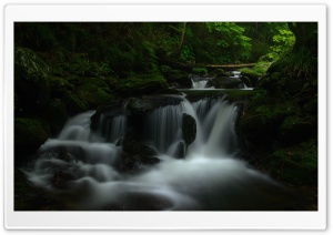 Long Exposure Streamfall Beauty 4K UHD Wallpaper for Widescreen and UltraWide Desktop, UltraHD TV, Smartphone, Tablet