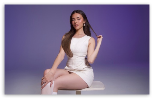 Madison Beer in White Dress UltraHD Wallpaper for UHD 16:9 ; HD 16:9 ; UltraWide 21:9 24:10 32:9 32:10 ; Widescreen 16:10 ; Tablet 1:1 ; Mobile 9:16 9:19.5 9:20 ; Dual 16:10 16:9 ;