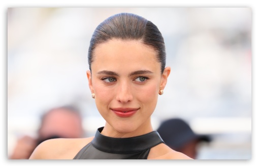 Margaret Qualley UltraHD Wallpaper for Widescreen 16:10 ;