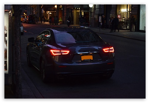 Maserati Ghibli at night UltraHD Wallpaper for Fullscreen 3:2 ;