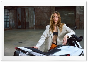 Maya Hawke 4K UHD Wallpaper for Widescreen and UltraWide Desktop, UltraHD TV, Smartphone, Tablet