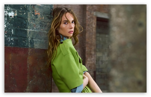 Maya Hawke UltraHD Wallpaper for Widescreen 16:10 ;
