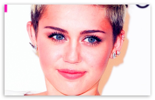 Miley Cyrus UltraHD Wallpaper for Widescreen 16:10 ;