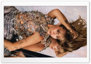 Miley Cyrus Luxury Fashion Aesthetic 2026 4K UHD Wallpaper for Widescreen and UltraWide Desktop, UltraHD TV, Smartphone, Tablet