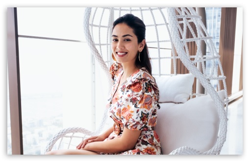 Mira Kapoor UltraHD Wallpaper for UHD 16:9 ; HD 16:9 ; Widescreen 16:10 5:3 ;