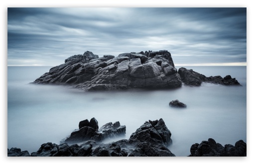 Misty Shoreline and the Lone Sea Rock UltraHD Wallpaper for UHD 16:9 ; HD 16:9 ; UltraWide 21:9 24:10 32:9 32:10 ; Widescreen 16:10 5:3 ; Fullscreen 4:3 5:4 3:2 ; Tablet 1:1 ; Dual 16:10 5:3 16:9 4:3 5:4 3:2 ;