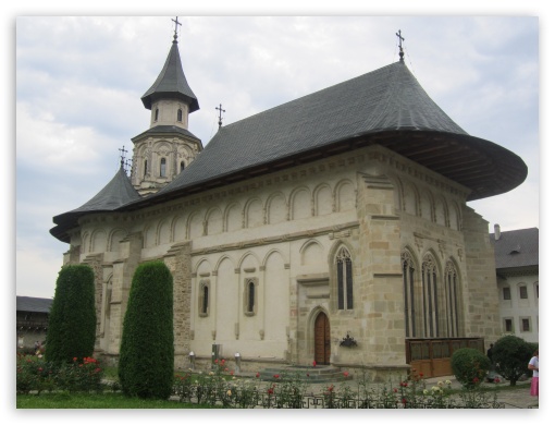 Monastery Putna, Romania UltraHD Wallpaper for Fullscreen 4:3 ;