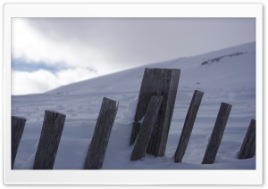 Montagne en neige Ultra HD Wallpaper for 4K UHD Widescreen Desktop, Lockscreen, Screensaver, TV, Tablet, Smartphone