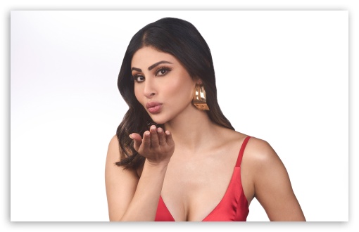 Mouni Roy UltraHD Wallpaper for Widescreen 16:10 ;
