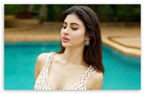 Mouni Roy UltraHD Wallpaper for Widescreen 16:10 ;