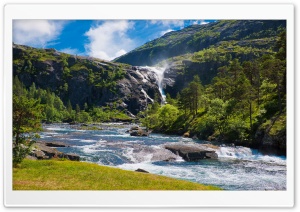 Mountain River Ultra HD Wallpaper for 4K UHD Widescreen desktop, tablet & smartphone