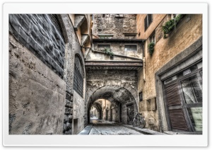 Narrow Streets in Florence Ultra HD Wallpaper for 4K UHD Widescreen desktop, tablet & smartphone
