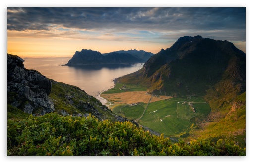 Nature, Veggen, Lofoten, Norway, Mountain, Scenic Viewpoint UltraHD Wallpaper for UHD 16:9 ; HD 16:9 ; UltraWide 21:9 24:10 ; Widescreen 16:10 5:3 ; Fullscreen 4:3 5:4 3:2 ; Tablet 1:1 ; Dual 4:3 5:4 ;