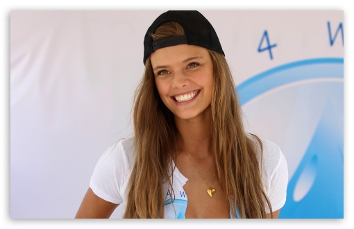 Nina Agdal UltraHD Wallpaper for Widescreen 16:10 ;