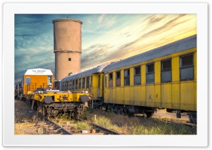 old train 4K UHD Wallpaper for Widescreen and UltraWide Desktop, UltraHD TV, Smartphone, Tablet