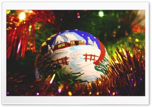 Painted Christmas Ball Ultra HD Wallpaper for 4K UHD Widescreen desktop, tablet & smartphone